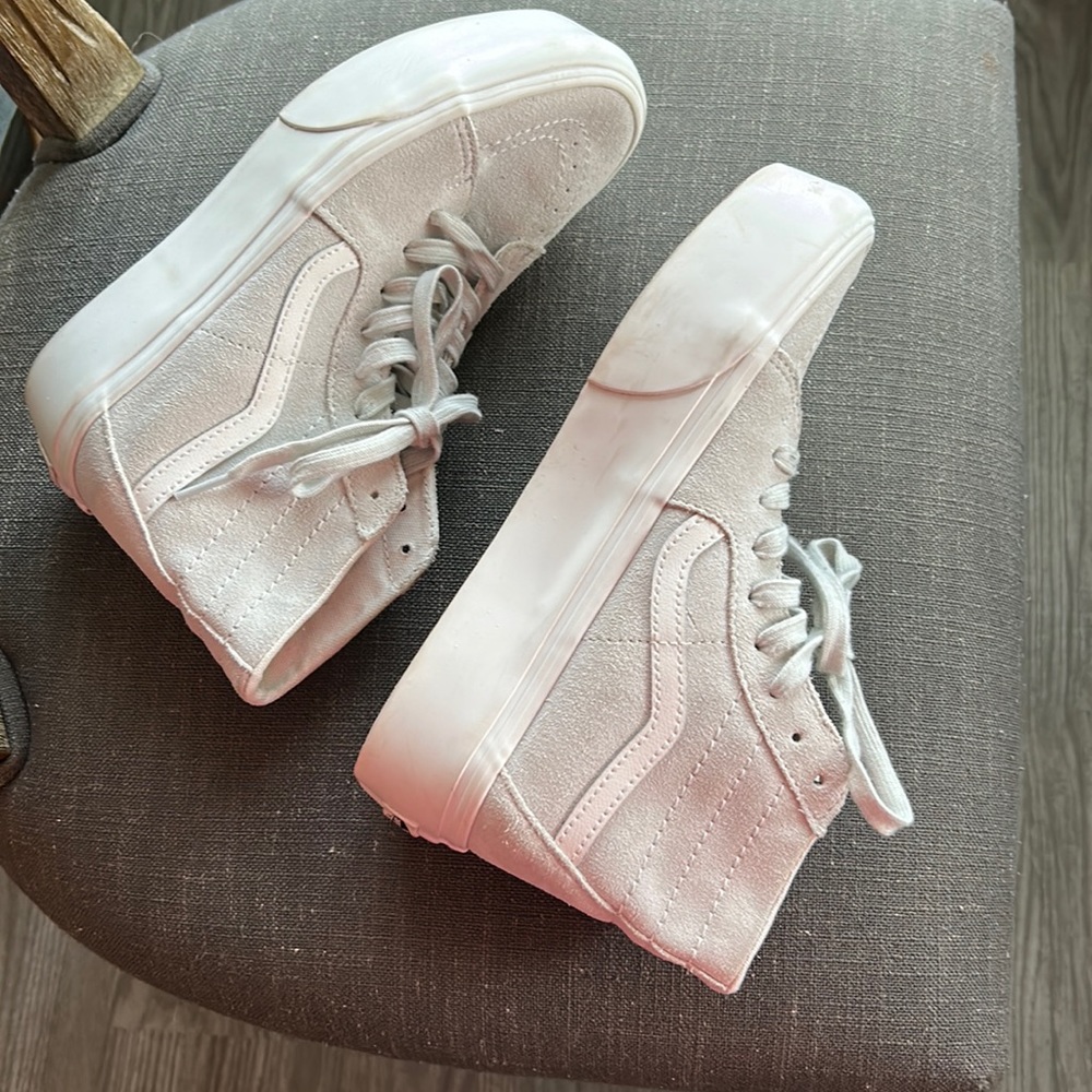 Vans women’s platform size 8.5.